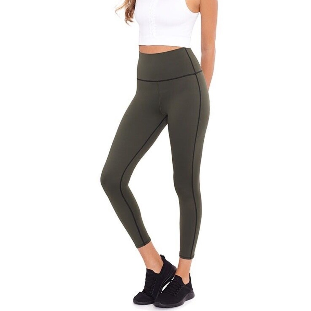 Miraclesuit Women's Tummy-Control Performance 7/8 Leggings Climbing Ivy, S/M/L